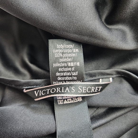Victorias secret satin Robe - Picture 4 of 7